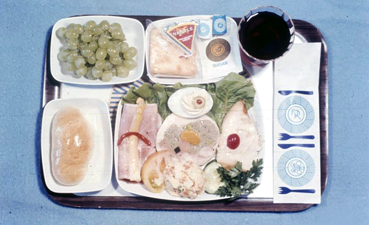 1970s Cyprus Airways on board lunch Foto Cine