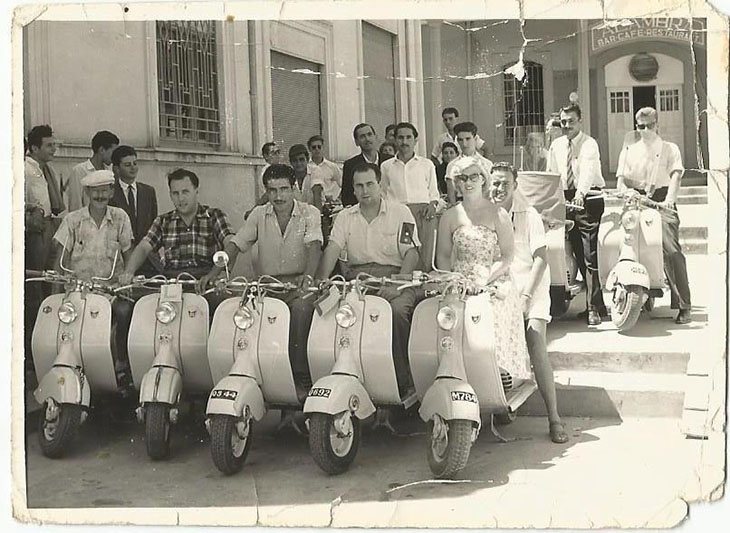 Poria me vespa in the 1950s in Alambra photo Latris tis Lefkosias and Andrie Sk
