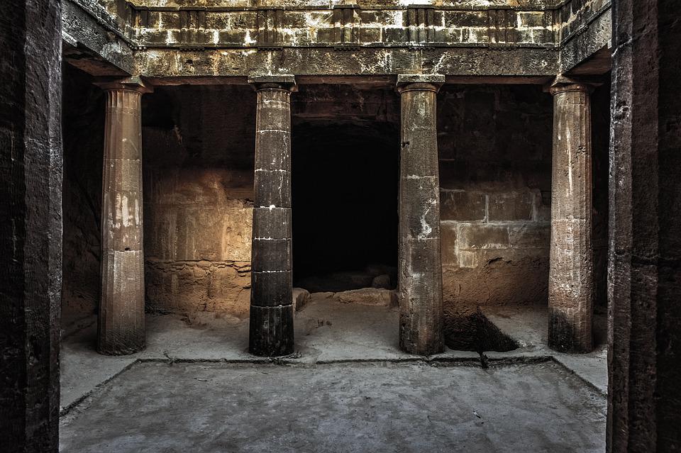 tombs of kings pixabay3