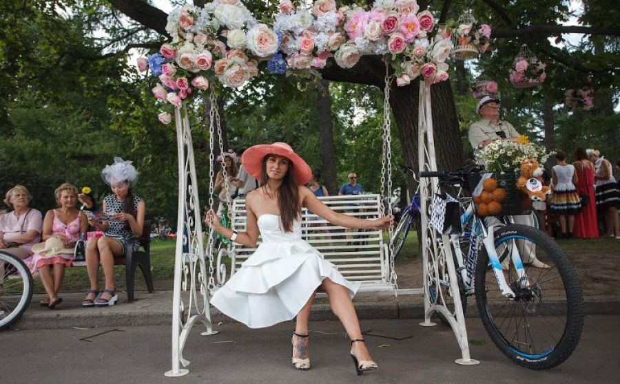 «Леди на велосипеде» на Кипрско-российском фестивале