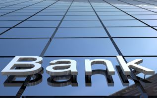 Противоречивые сообщения кипрских банков