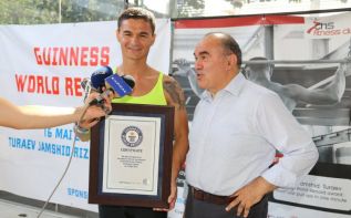 Джамшид Тураев готовится к новому рекорду Гиннесса