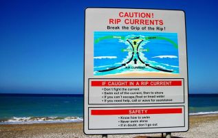 Отливные течения на Кипре: будьте осторожны